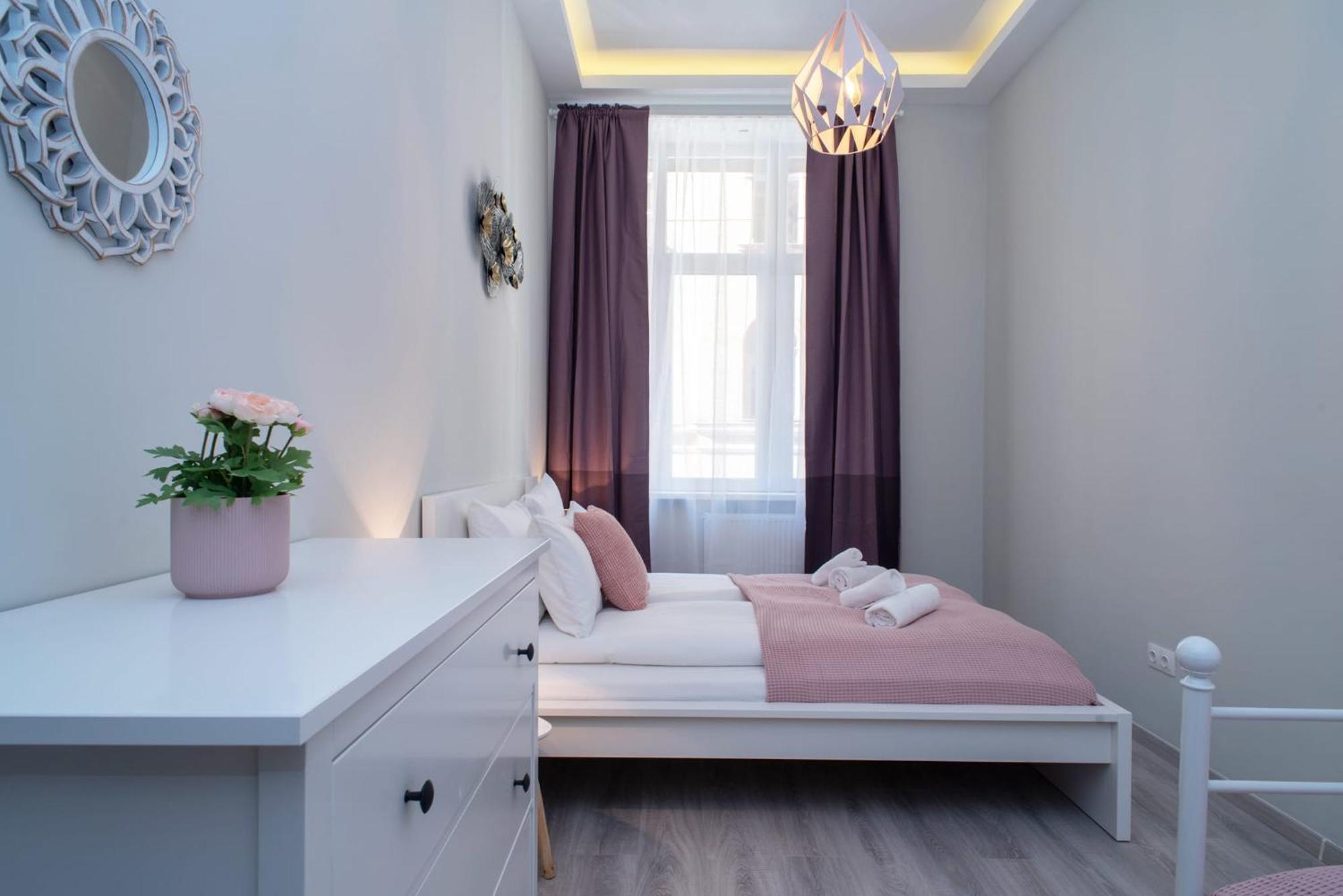 Very Central New And Large Ac Apartment Boedapest Buitenkant foto