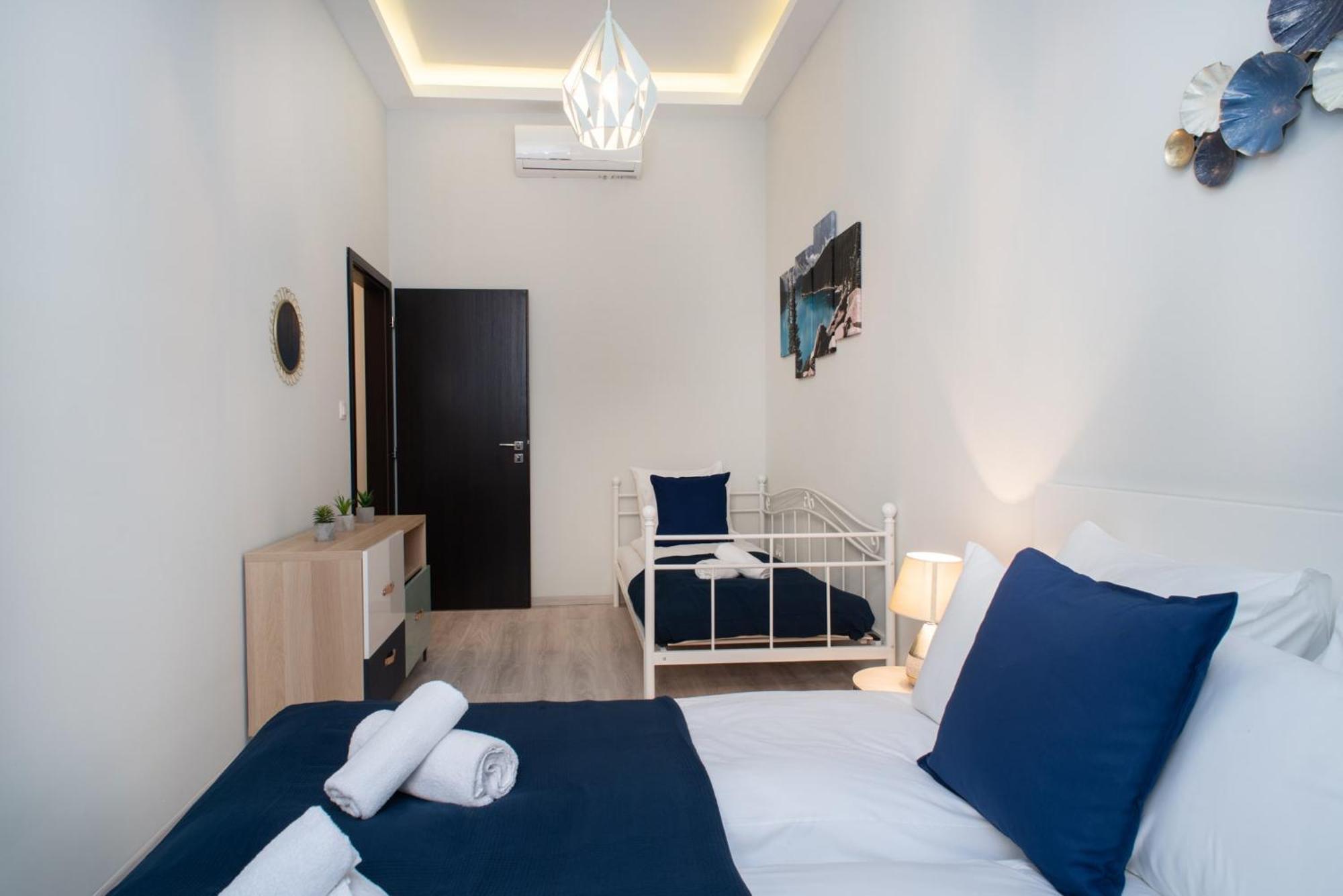 Very Central New And Large Ac Apartment Boedapest Buitenkant foto